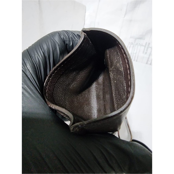 Authentic Gucci Microguccissima Pattern Leather Card Holder Brown - Picture 8 of 14